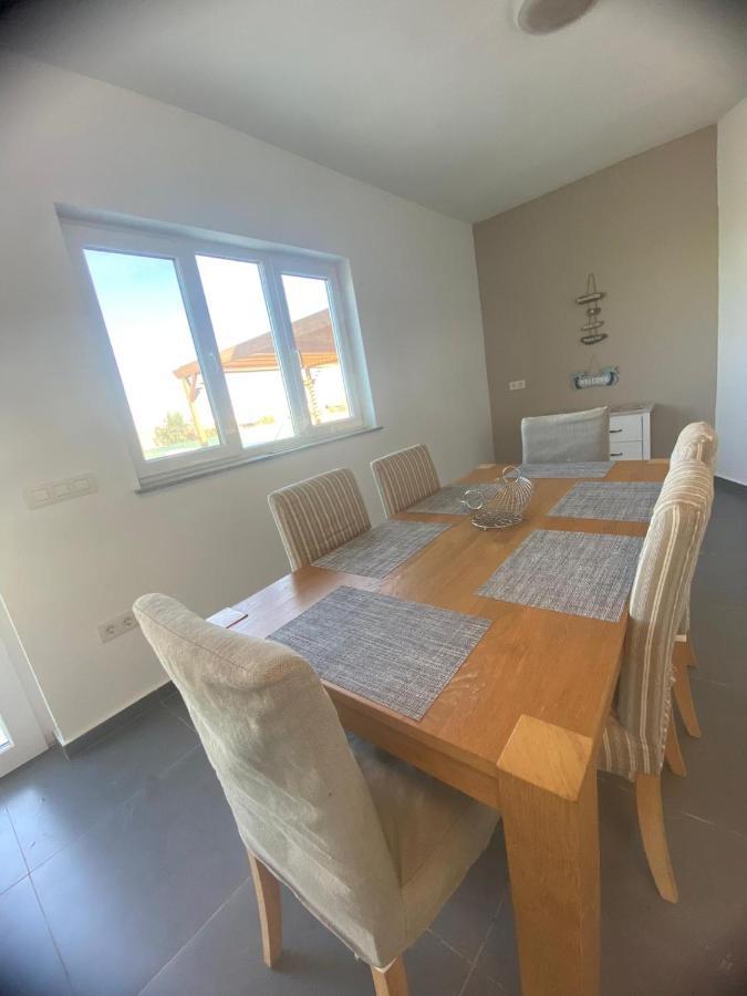 Villa Verano Apartamentos Compartidos Villaverde Ла Олива Екстериор снимка